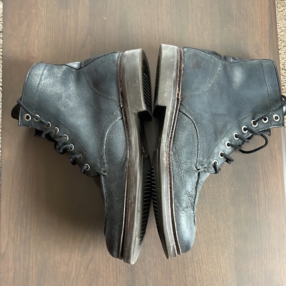 Like New Men’s Frye Wallace Lace-Up Boots, Black Waxed Suede Leather, Size 11D - Picture 2 of 8